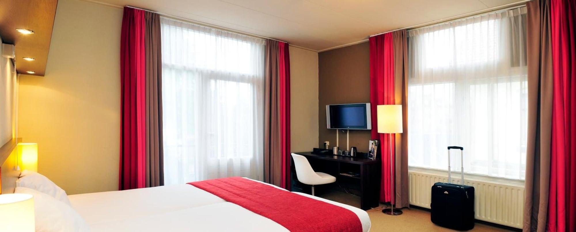 Amrath Hotel Media Park Хилверсъм Екстериор снимка